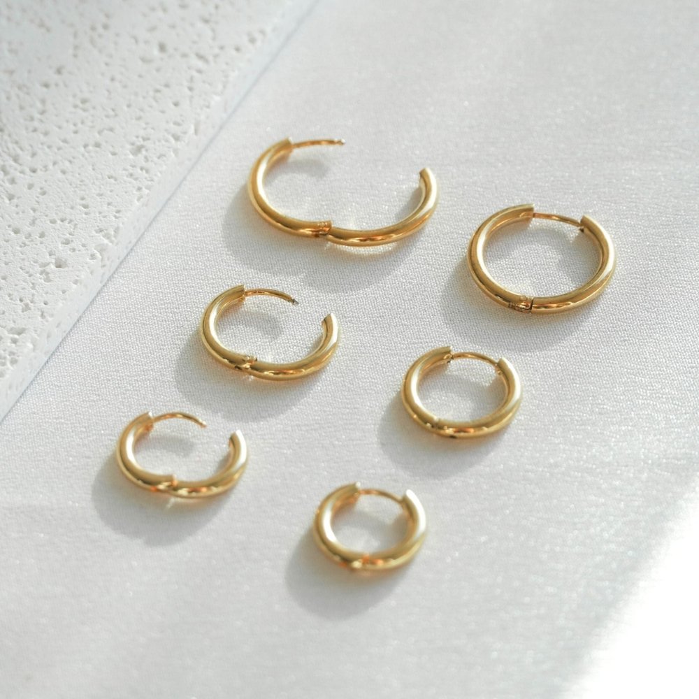 Crown Triple Hoop Earrings Set – 18K Gold Plated